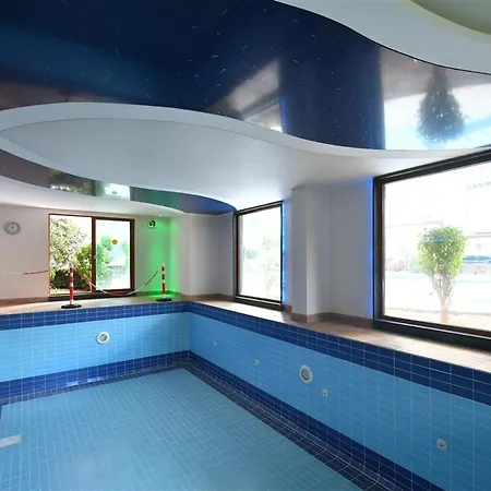 Апартаменты Yekta Atrium Two-room For Rent Just 350 Meters From The Sea In Mahmutlar, Comfortable Living By The Coast